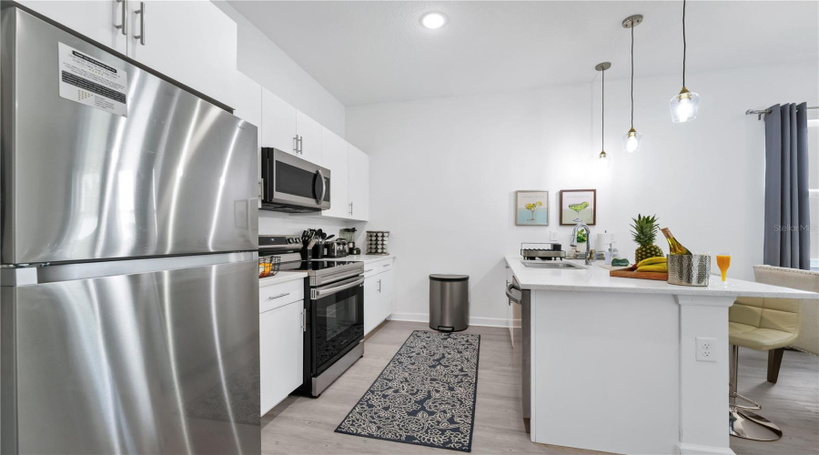 DAVENPORT, Florida 33896, 5 Bedrooms Bedrooms, ,4 BathroomsBathrooms,Residential,For Sale,FAMAGUSTA,0,MFRO6383238