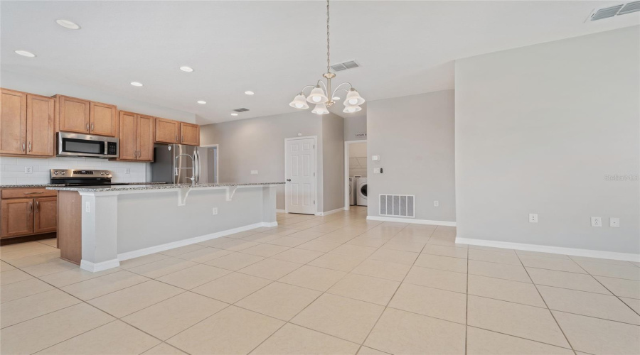 DAVENPORT, Florida 33837, 4 Bedrooms Bedrooms, ,2 BathroomsBathrooms,Residential,For Sale,SWAN SWIM,0,MFRS5143477