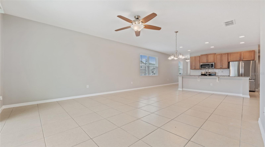 DAVENPORT, Florida 33837, 4 Bedrooms Bedrooms, ,2 BathroomsBathrooms,Residential,For Sale,SWAN SWIM,0,MFRS5143477