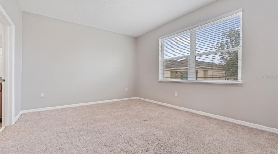 DAVENPORT, Florida 33837, 4 Bedrooms Bedrooms, ,2 BathroomsBathrooms,Residential,For Sale,SWAN SWIM,0,MFRS5143477