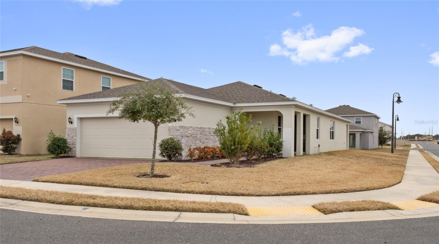 DAVENPORT, Florida 33837, 4 Bedrooms Bedrooms, ,2 BathroomsBathrooms,Residential,For Sale,SWAN SWIM,0,MFRS5143477