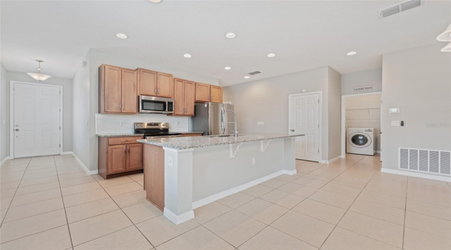 DAVENPORT, Florida 33837, 4 Bedrooms Bedrooms, ,2 BathroomsBathrooms,Residential,For Sale,SWAN SWIM,0,MFRS5143477