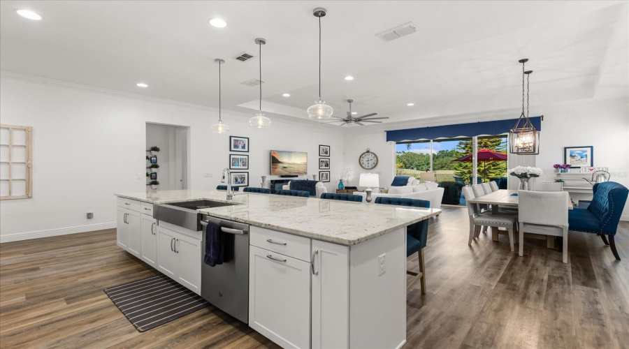 Open Floor Plan with beautiful Golf Course View