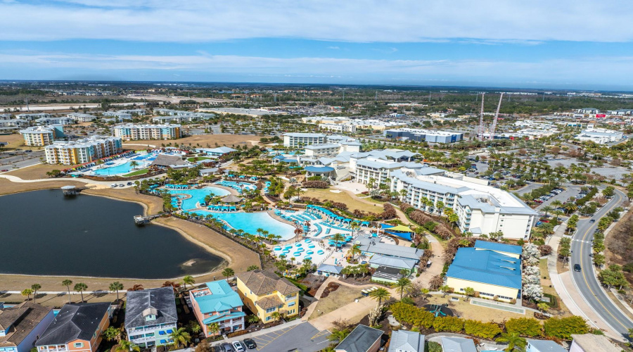 Resort Pools / Amenities