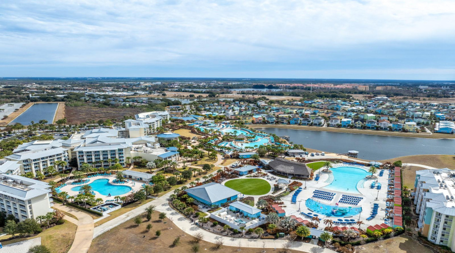 Resort Pools / Amenities