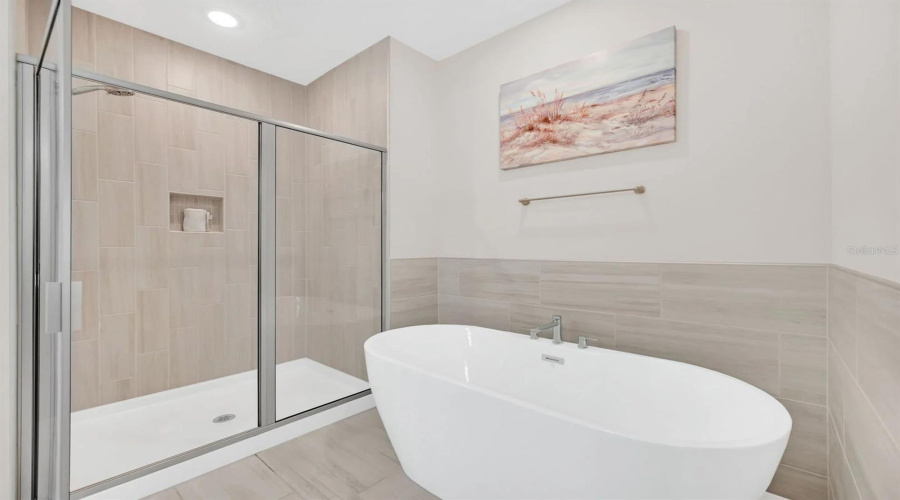 KISSIMMEE, Florida 34747, 6 Bedrooms Bedrooms, ,6 BathroomsBathrooms,Residential,For Sale,JACKS CLUB,0,MFRS5144037