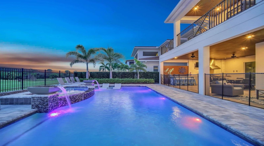 KISSIMMEE, Florida 34747, 6 Bedrooms Bedrooms, ,6 BathroomsBathrooms,Residential,For Sale,JACKS CLUB,0,MFRS5144037