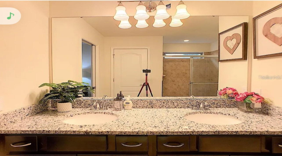 KISSIMMEE, Florida 34747, 5 Bedrooms Bedrooms, ,4 BathroomsBathrooms,Residential,For Sale,NICE,0,MFRO6383451