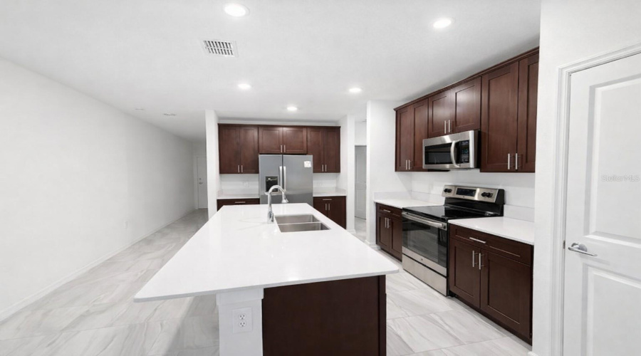 DAVENPORT, Florida 33837, 3 Bedrooms Bedrooms, ,2 BathroomsBathrooms,Residential,For Sale,JETT,0,MFRS5144007