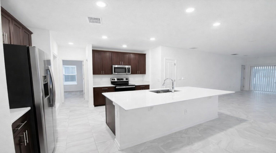 DAVENPORT, Florida 33837, 3 Bedrooms Bedrooms, ,2 BathroomsBathrooms,Residential,For Sale,JETT,0,MFRS5144007