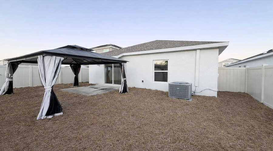 DAVENPORT, Florida 33837, 3 Bedrooms Bedrooms, ,2 BathroomsBathrooms,Residential,For Sale,JETT,0,MFRS5144007