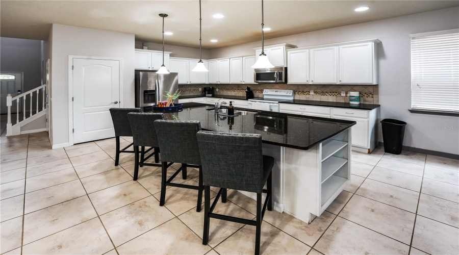 KISSIMMEE, Florida 34747, 8 Bedrooms Bedrooms, ,6 BathroomsBathrooms,Residential,For Sale,GOBI,0,MFRO6383464