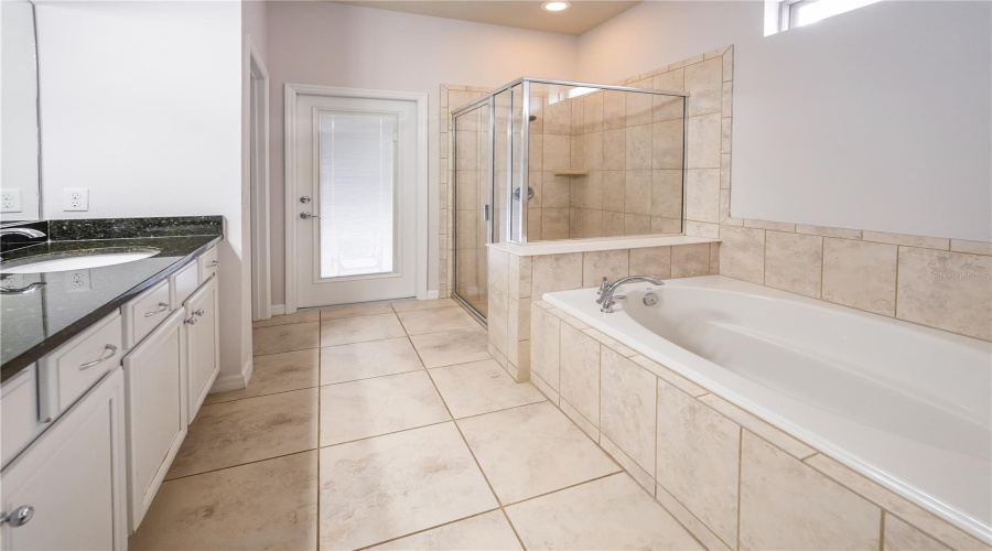 KISSIMMEE, Florida 34747, 8 Bedrooms Bedrooms, ,6 BathroomsBathrooms,Residential,For Sale,GOBI,0,MFRO6383464