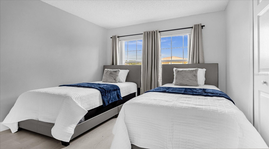 KISSIMMEE, Florida 34746, 4 Bedrooms Bedrooms, ,3 BathroomsBathrooms,Residential,For Sale,PARK TERRACE,0,MFRP4937870