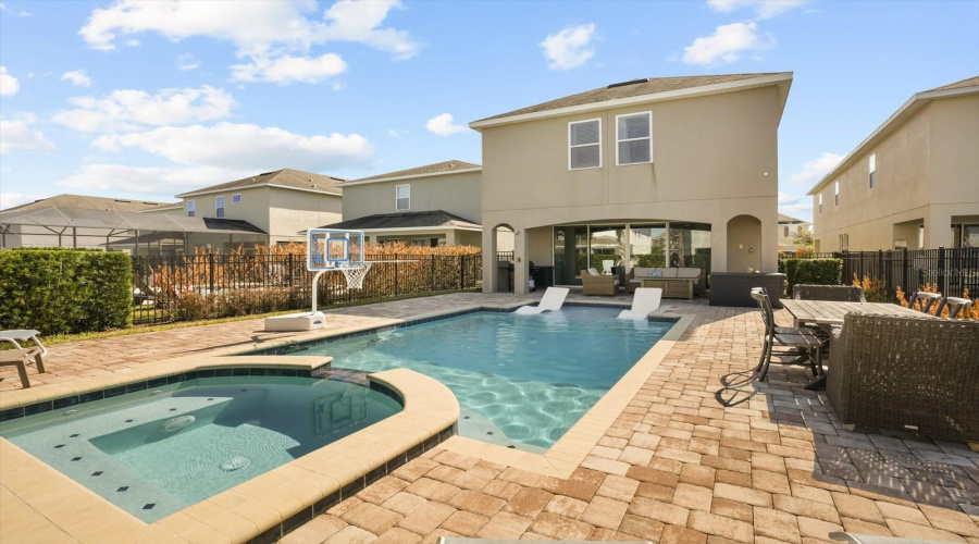 Private pool and spa area, perfect for relaxing after a day at the parks or enjoying Florida sunshine year round.