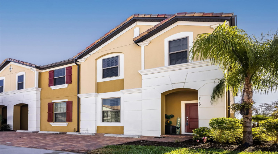 DAVENPORT, Florida 33837, 5 Bedrooms Bedrooms, ,4 BathroomsBathrooms,Residential,For Sale,TERRASONESTA,0,MFRTB8477179