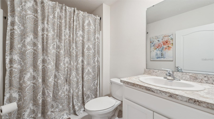 DAVENPORT, Florida 33837, 5 Bedrooms Bedrooms, ,3 BathroomsBathrooms,Residential,For Sale,CHINOY,0,MFRP4937877