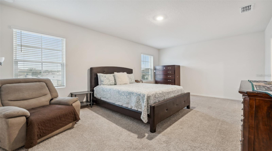 DAVENPORT, Florida 33837, 5 Bedrooms Bedrooms, ,3 BathroomsBathrooms,Residential,For Sale,CHINOY,0,MFRP4937877