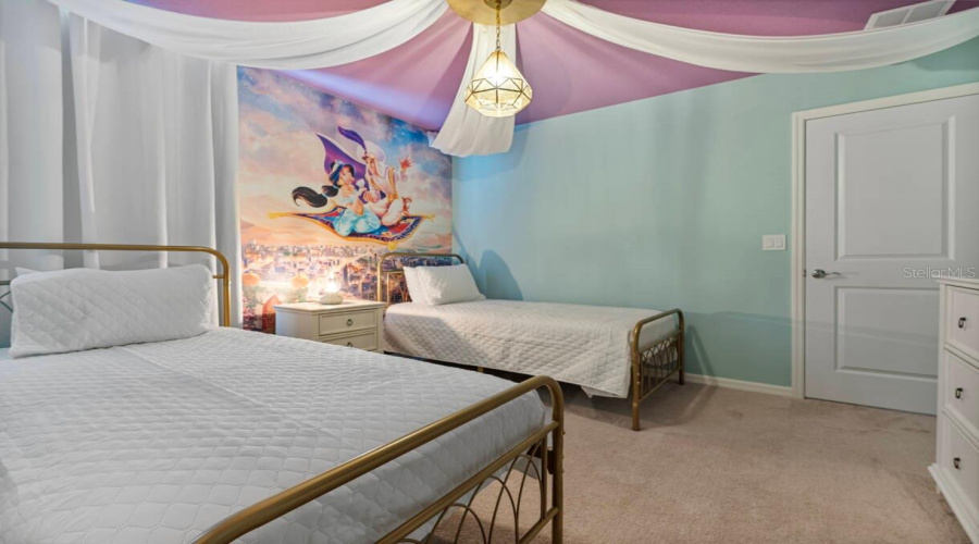 DAVENPORT, Florida 33897, 10 Bedrooms Bedrooms, ,8 BathroomsBathrooms,Residential,For Sale,LANA AVENUE,0,MFRO6383410