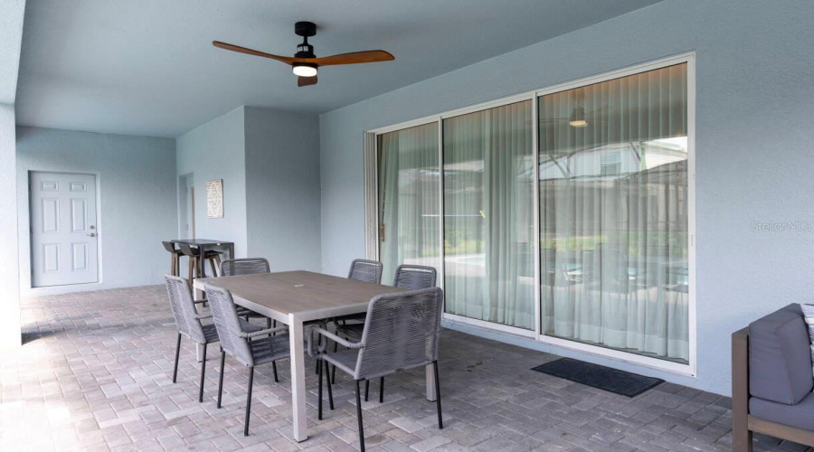 DAVENPORT, Florida 33897, 10 Bedrooms Bedrooms, ,8 BathroomsBathrooms,Residential,For Sale,LANA AVENUE,0,MFRO6383410