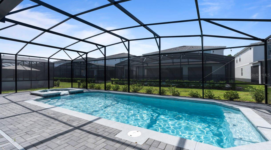 DAVENPORT, Florida 33897, 10 Bedrooms Bedrooms, ,8 BathroomsBathrooms,Residential,For Sale,LANA AVENUE,0,MFRO6383410