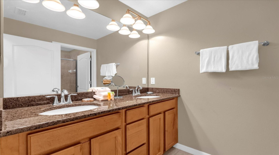 KISSIMMEE, Florida 34747, 4 Bedrooms Bedrooms, ,3 BathroomsBathrooms,Residential,For Sale,COCO PALM,0,MFRO6296715