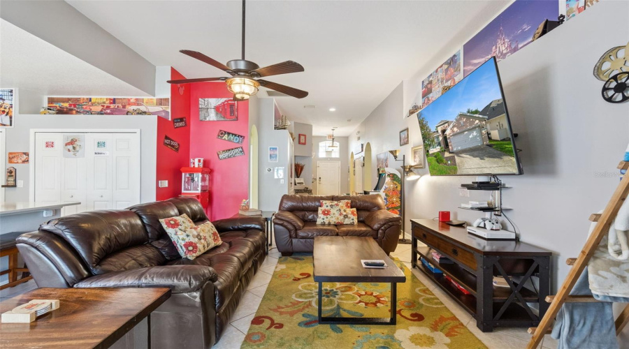 DAVENPORT, Florida 33897, 4 Bedrooms Bedrooms, ,3 BathroomsBathrooms,Residential,For Sale,ORISTA,0,MFRS5135726