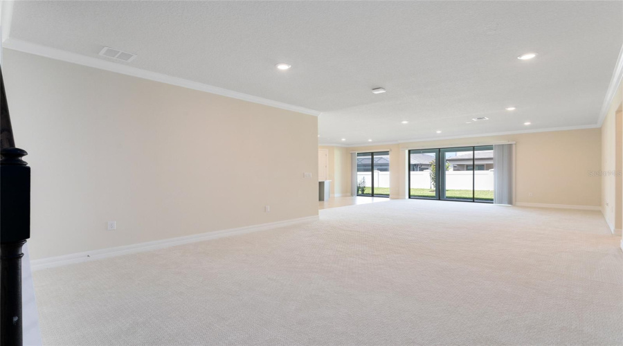 ORLANDO, Florida 32836, 6 Bedrooms Bedrooms, ,4 BathroomsBathrooms,Residential,For Sale,HANGING VINE,0,MFRO6383557