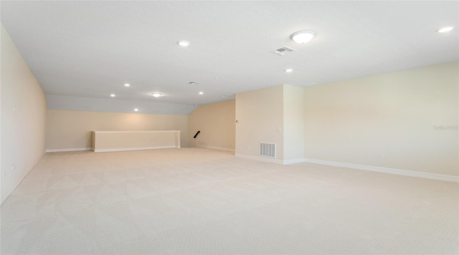 ORLANDO, Florida 32836, 6 Bedrooms Bedrooms, ,4 BathroomsBathrooms,Residential,For Sale,HANGING VINE,0,MFRO6383557