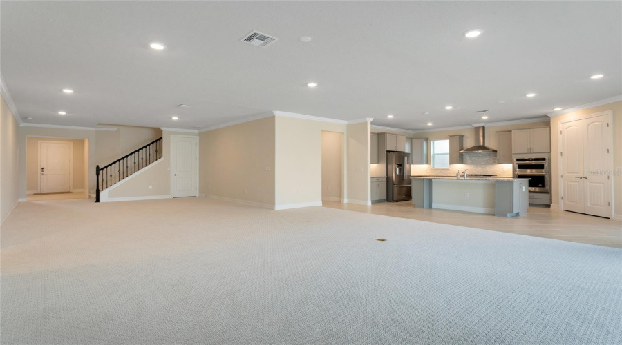 ORLANDO, Florida 32836, 6 Bedrooms Bedrooms, ,4 BathroomsBathrooms,Residential,For Sale,HANGING VINE,0,MFRO6383557