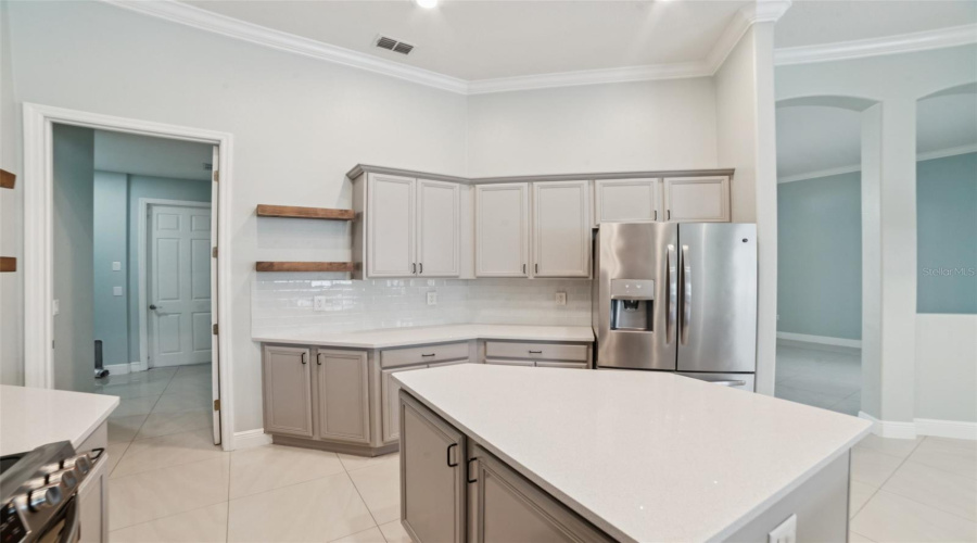 KISSIMMEE, Florida 34746, 5 Bedrooms Bedrooms, ,4 BathroomsBathrooms,Residential,For Sale,EAGLE ISLE,0,MFRO6319108