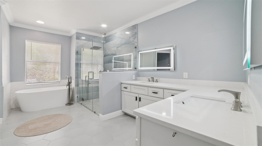 KISSIMMEE, Florida 34746, 5 Bedrooms Bedrooms, ,4 BathroomsBathrooms,Residential,For Sale,EAGLE ISLE,0,MFRO6319108