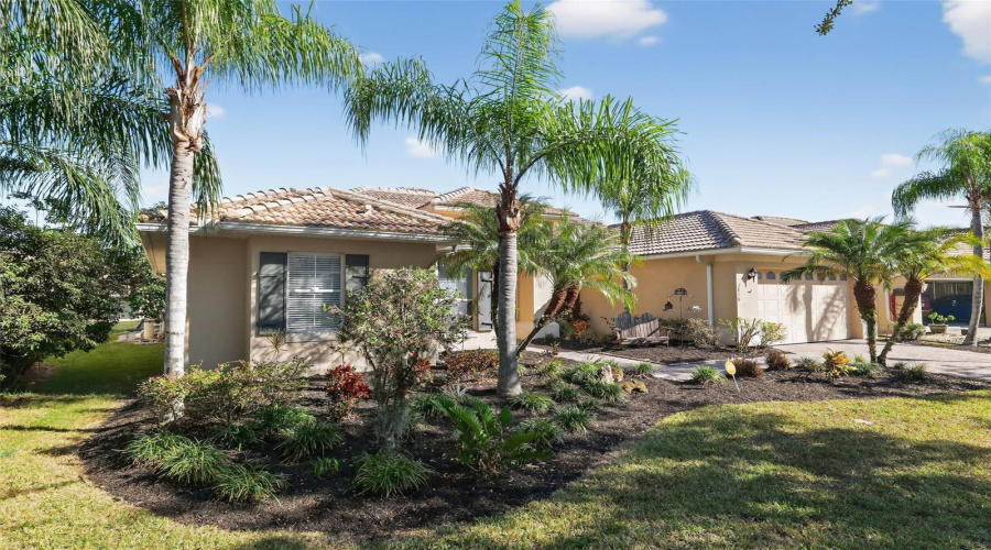 KISSIMMEE, Florida 34746, 5 Bedrooms Bedrooms, ,4 BathroomsBathrooms,Residential,For Sale,EAGLE ISLE,0,MFRO6319108