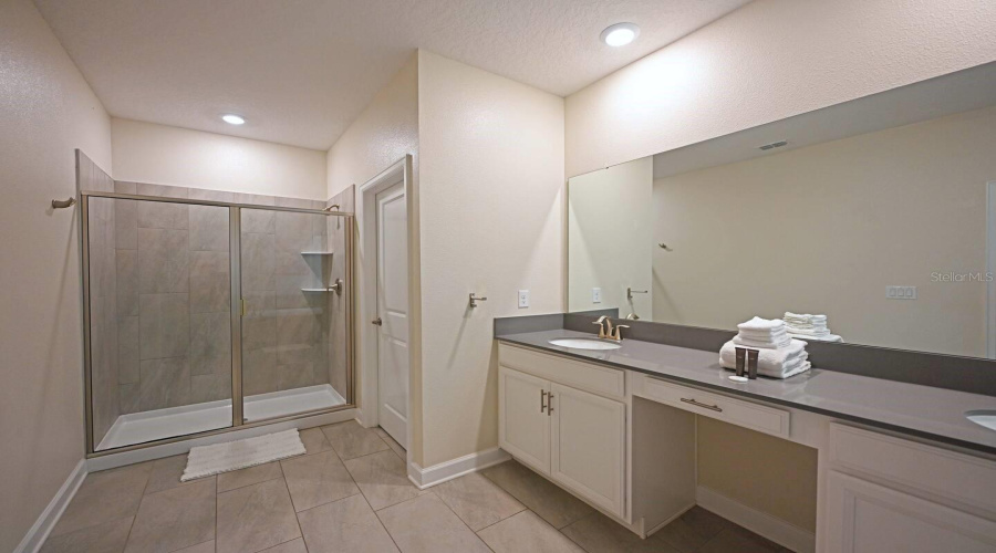 KISSIMMEE, Florida 34746, 5 Bedrooms Bedrooms, ,5 BathroomsBathrooms,Residential,For Sale,BOOKMARK,0,MFRO6379115