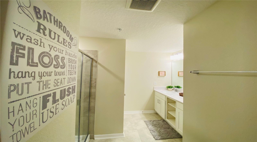 KISSIMMEE, Florida 34746, 2 Bedrooms Bedrooms, ,2 BathroomsBathrooms,Residential,For Sale,PARADOX,0,MFRO6383758