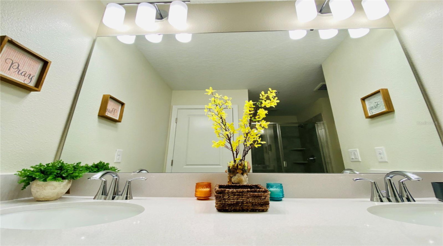 KISSIMMEE, Florida 34746, 2 Bedrooms Bedrooms, ,2 BathroomsBathrooms,Residential,For Sale,PARADOX,0,MFRO6383758