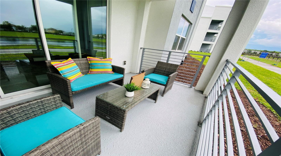 KISSIMMEE, Florida 34746, 2 Bedrooms Bedrooms, ,2 BathroomsBathrooms,Residential,For Sale,PARADOX,0,MFRO6383758