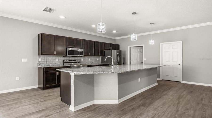 DAVENPORT, Florida 33837, 4 Bedrooms Bedrooms, ,2 BathroomsBathrooms,Residential,For Sale,LILY,0,MFRO6383544