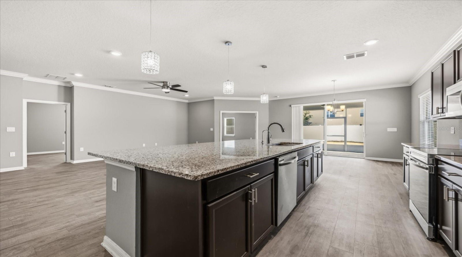 DAVENPORT, Florida 33837, 4 Bedrooms Bedrooms, ,2 BathroomsBathrooms,Residential,For Sale,LILY,0,MFRO6383544