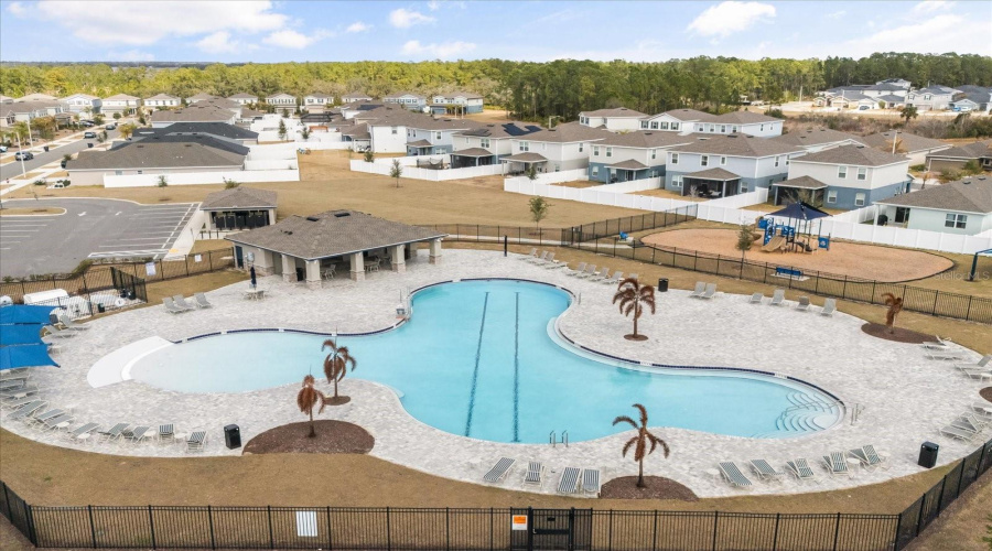 DAVENPORT, Florida 33837, 4 Bedrooms Bedrooms, ,2 BathroomsBathrooms,Residential,For Sale,LILY,0,MFRO6383544