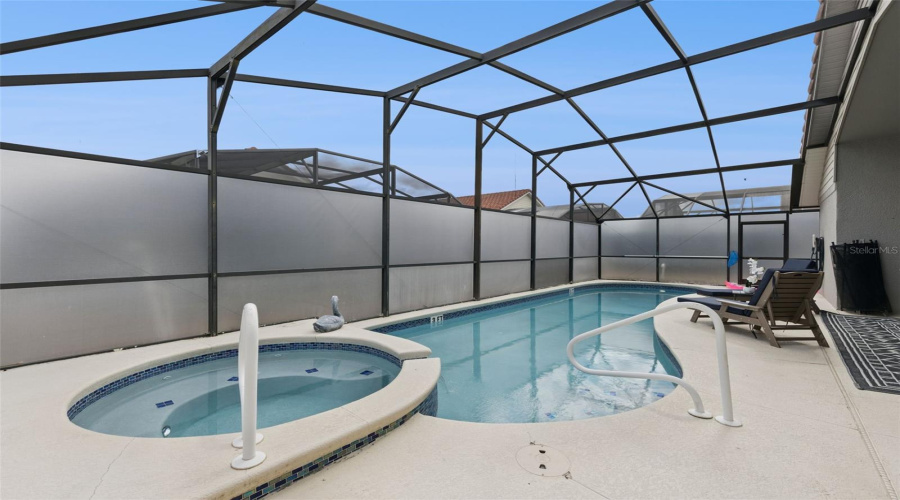 DAVENPORT, Florida 33897, 5 Bedrooms Bedrooms, ,4 BathroomsBathrooms,Residential,For Sale,HYPOLITA,0,MFRO6382996