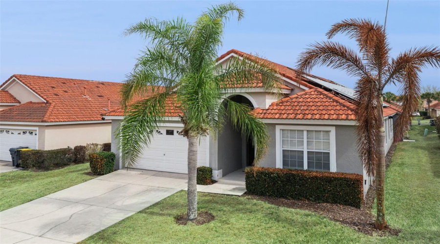 DAVENPORT, Florida 33897, 5 Bedrooms Bedrooms, ,4 BathroomsBathrooms,Residential,For Sale,HYPOLITA,0,MFRO6382996