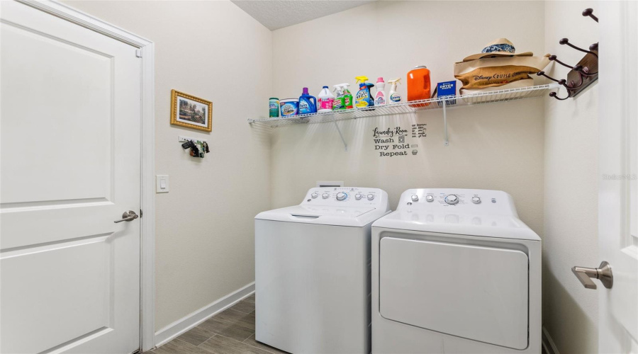 DAVENPORT, Florida 33896, 4 Bedrooms Bedrooms, ,3 BathroomsBathrooms,Residential,For Sale,CROQUET,0,MFRS5144107