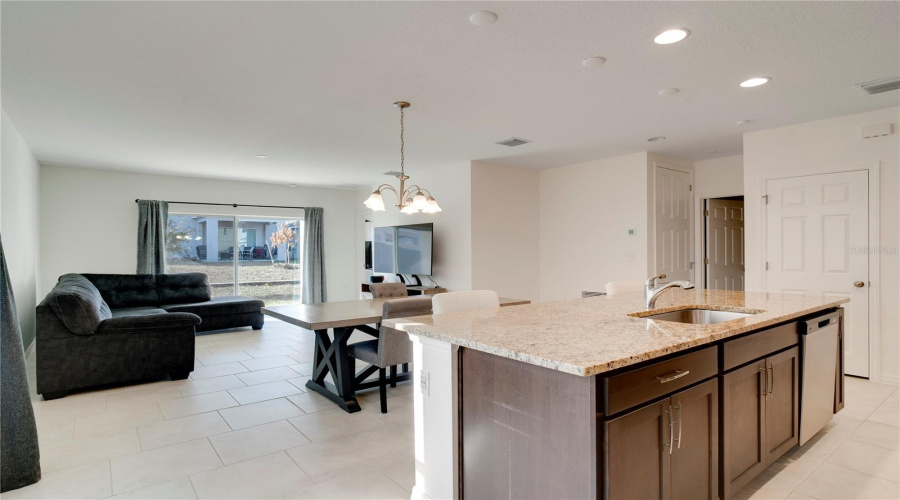 DAVENPORT, Florida 33837, 4 Bedrooms Bedrooms, ,2 BathroomsBathrooms,Residential,For Sale,SWAN SWIM,0,MFRO6383788