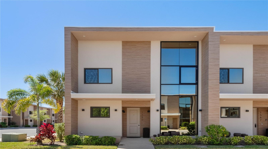 KISSIMMEE, Florida 34747, 4 Bedrooms Bedrooms, ,4 BathroomsBathrooms,Residential,For Sale,BROOKLYN,0,MFRO6362219