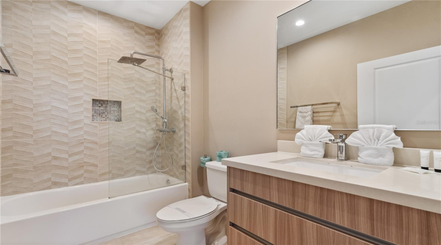 KISSIMMEE, Florida 34747, 4 Bedrooms Bedrooms, ,4 BathroomsBathrooms,Residential,For Sale,BROOKLYN,0,MFRO6362219