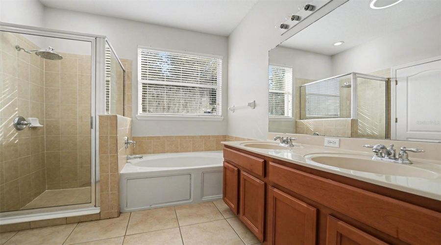 KISSIMMEE, Florida 34746, 3 Bedrooms Bedrooms, ,2 BathroomsBathrooms,Residential,For Sale,STONINGTON,0,MFRO6383865