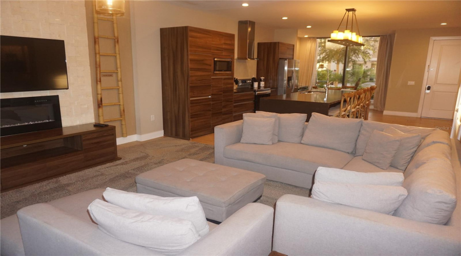 Kissimmee, Florida 34747, 4 Bedrooms Bedrooms, ,4 Bathroomsbathrooms,Residential,For Sale,Rockefeller,0,Mfro6381214