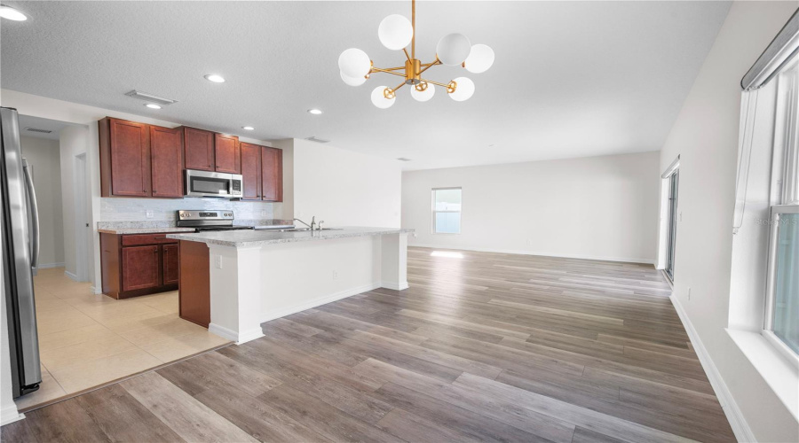 DAVENPORT, Florida 33837, 5 Bedrooms Bedrooms, ,2 BathroomsBathrooms,Residential,For Sale,ANNA,0,MFRO6382973