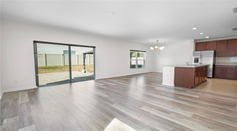 DAVENPORT, Florida 33837, 5 Bedrooms Bedrooms, ,2 BathroomsBathrooms,Residential,For Sale,ANNA,0,MFRO6382973